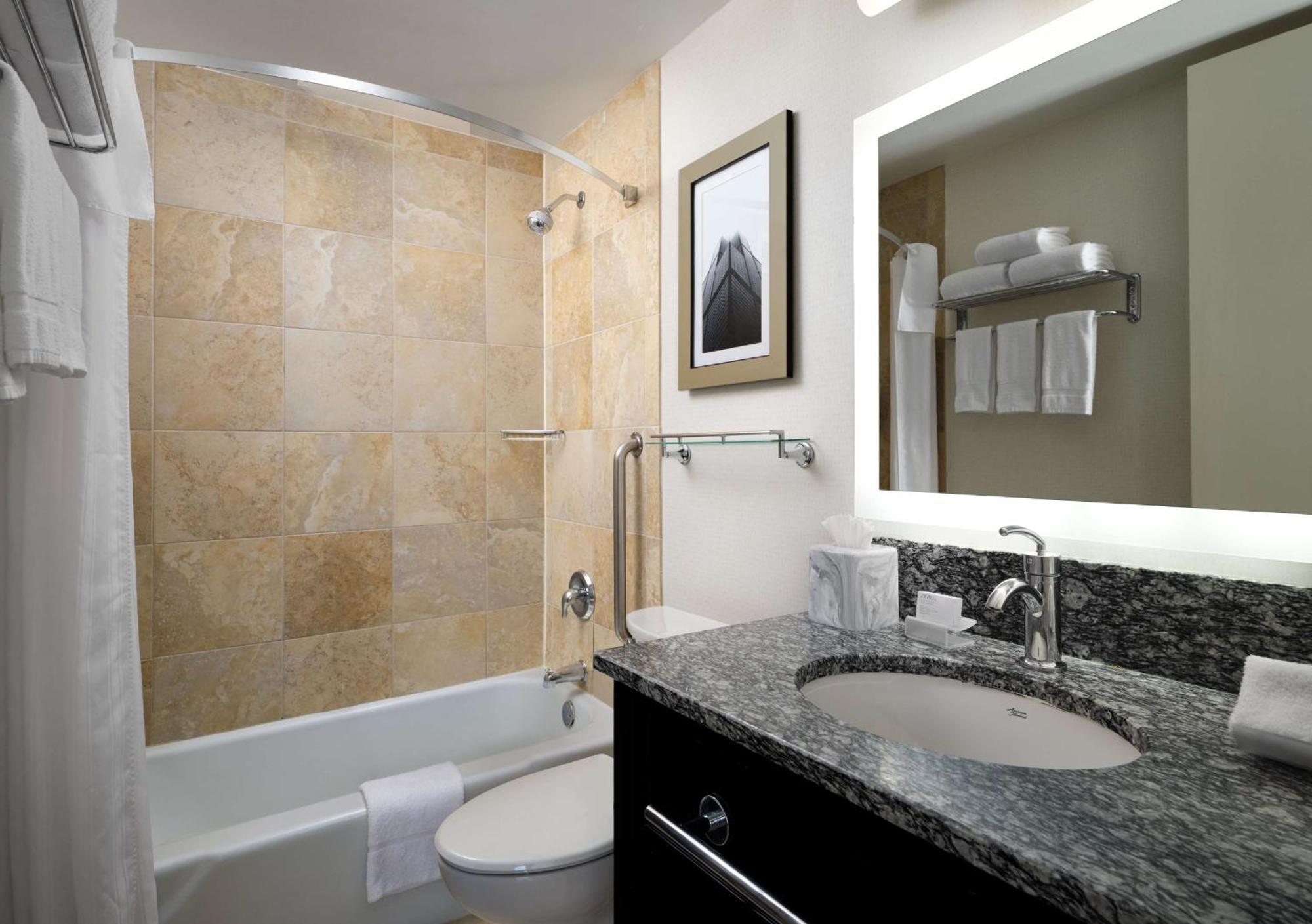 Homewood Suites By Hilton Chicago Downtown - Magnificent Mile Exterior photo